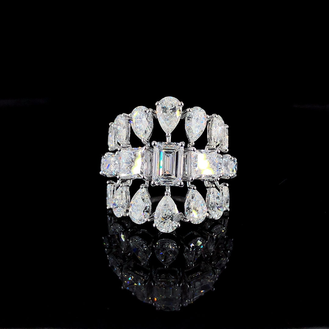 Legacy™ Ring – A Masterpiece of Brilliance and Power